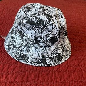 Tropical Bucket Hat NWT